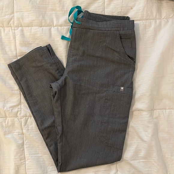 Figs Yola Skinny Straight Leg Regular Small - Picture 1 of 6